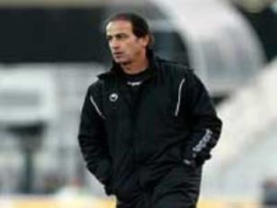 محسن عاشوری