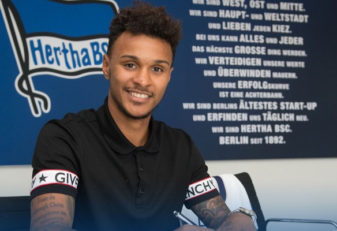 والنتینو لازارو هافبک ملی پوش اتریشی