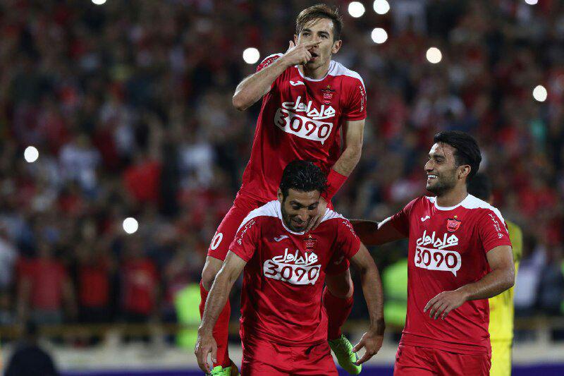 فرشاد احمدزاده و شجاع خلیل زاده دو بازیکن پرسپولیس