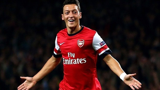 اوزیل از هواداران آرسنال عذرخواهی کرد