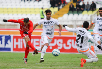 نود ؛ تراکتورسازی در برابر سایپا