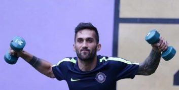 پیام صادقیان پيام صادقيان