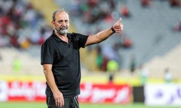 اکبر میثاقیان سرمربی سیاه جامگان