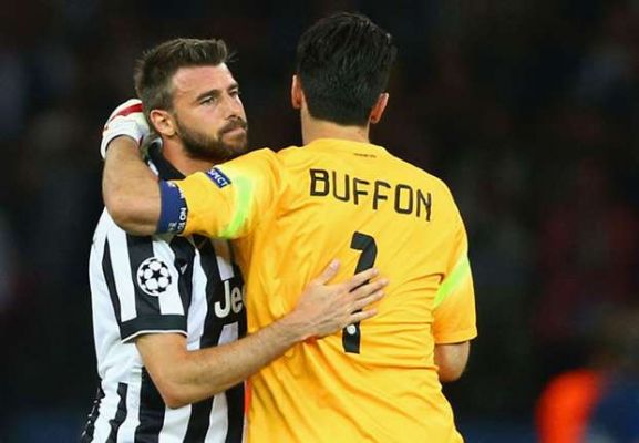 بارتزالی : انتقاد به بوفون مسخره است