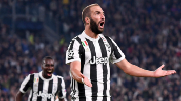 هیگواین : از انتقادات ناراحت نیستم