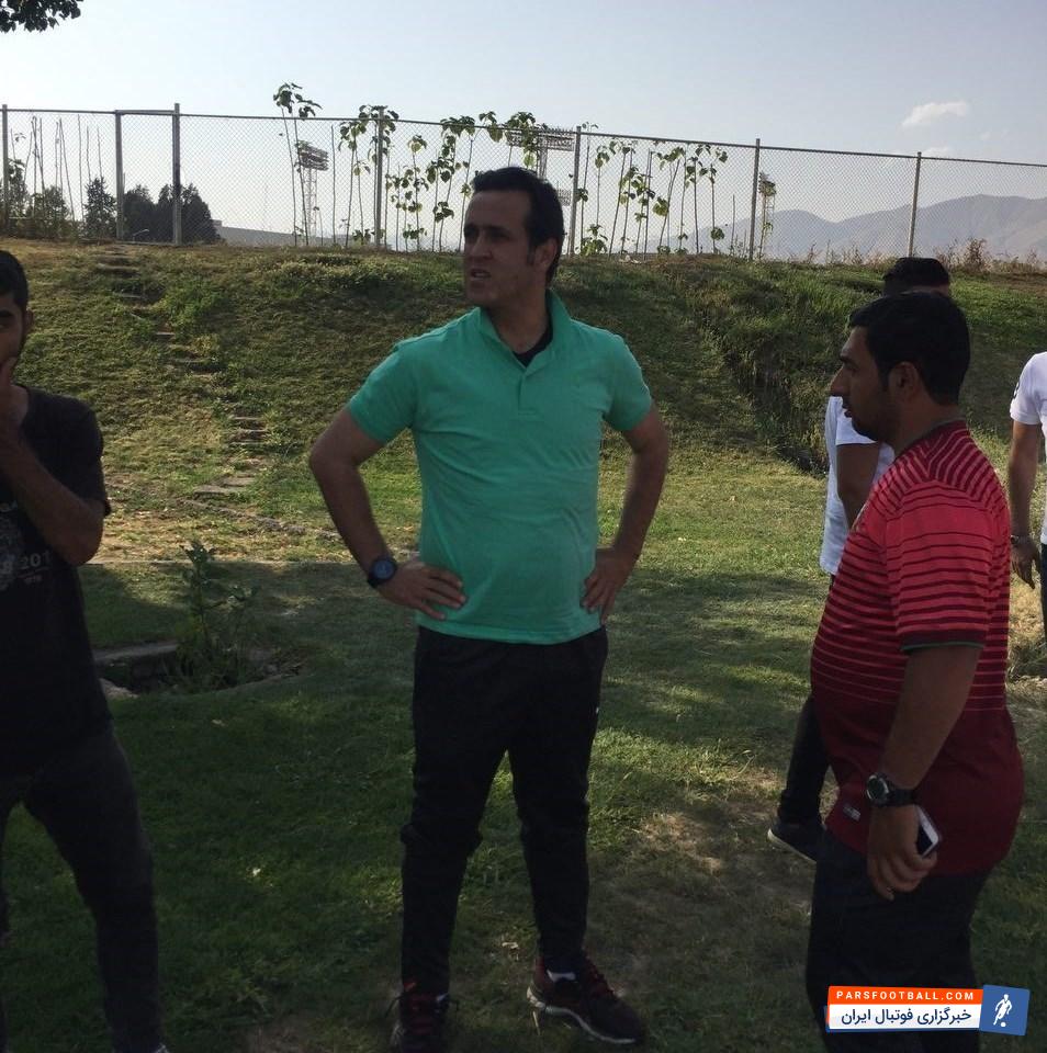 علی کریمی سرمربی نفت طلاییه