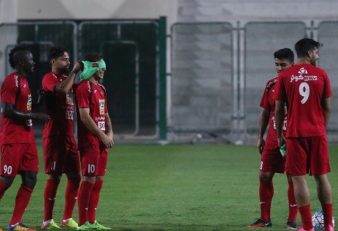 پنالتی زدن بازیکنان پرسپولیس با چشمان بسته در تمرینات عصر یکشنبه در دوبی