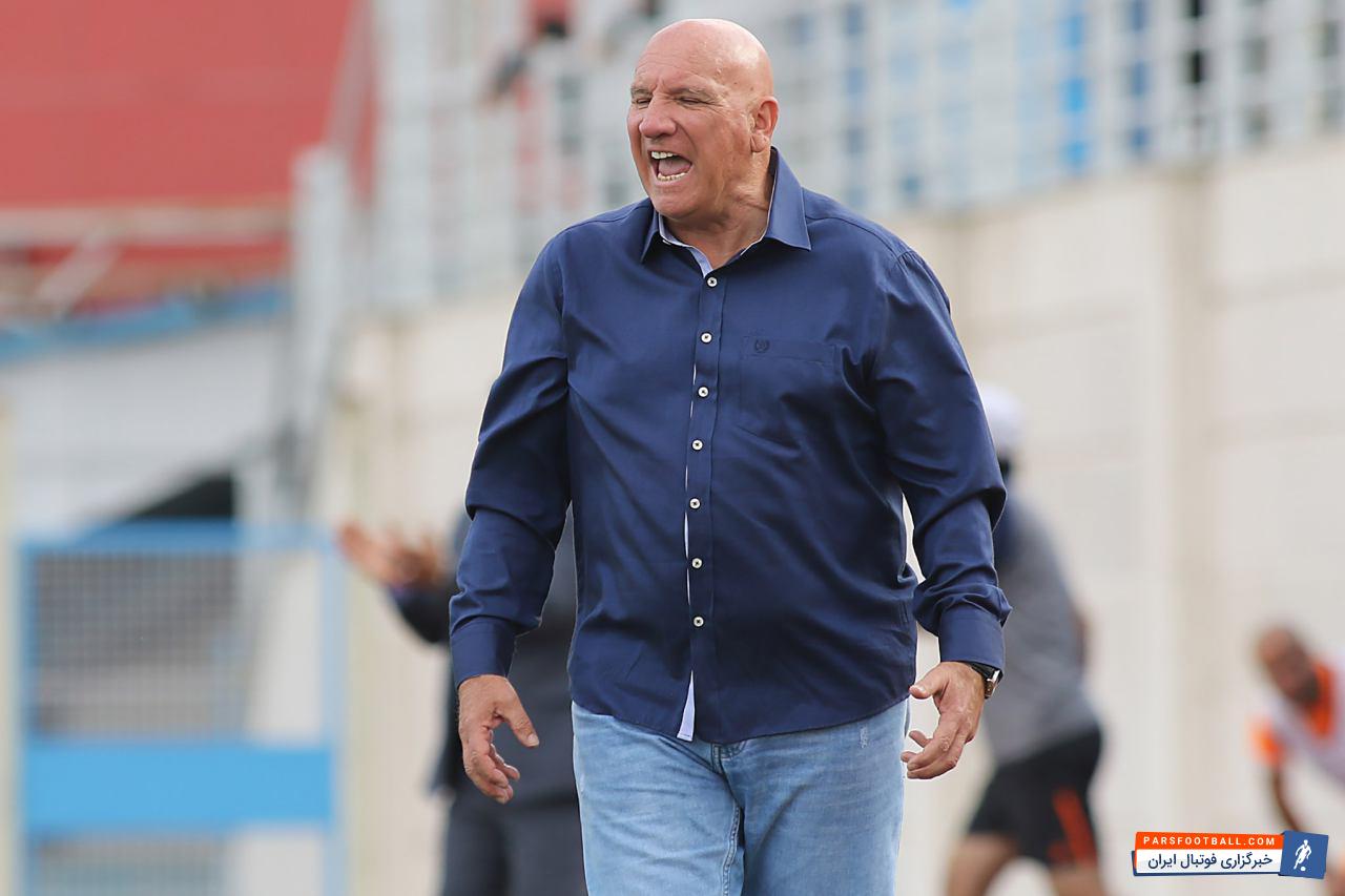 دیدار حساس استقلال برابر گل گهر سیرجان