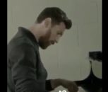 هنرنمایی مسی خارج از مستطیل سبز