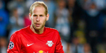 گولاکسی دروازه بان لایپزیش در دیدار برابر بایرن مونیخ بهترین بازیکن زمین شد