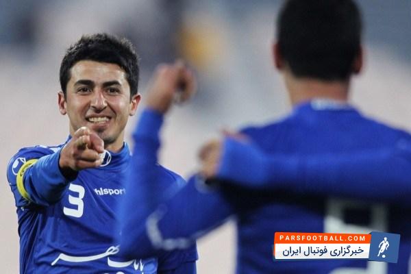 امیر آبادی : برای فرهاد زود است به استقلال بیاید. او باید فعلا در تیم‌های دیگر کار کند