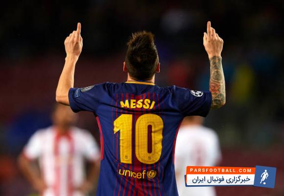 مسی در جریان دیدار دو تیم فوتبال بارسلونا برابر المپیاکوس قرص گلوکز مصرف کرد