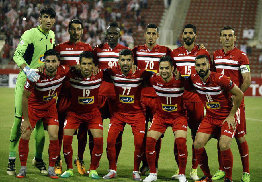 هواداران پرسپولیس بعد از حذف این تیم از لیگ قهرمانان آسیا به حمایت از تیمشان پرداختند
