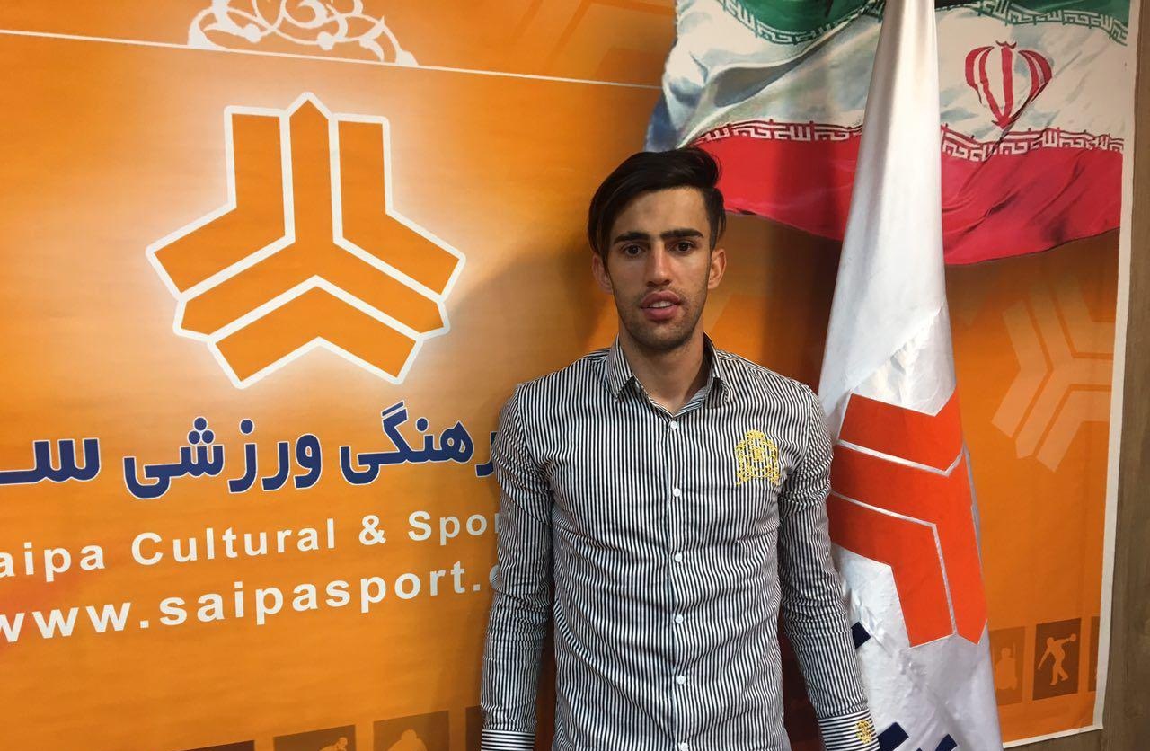 آرش رضاوند هافبک تهاجمی تیم فوتبال سایپا