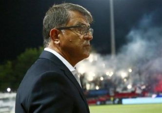 تاکیس لمونیس