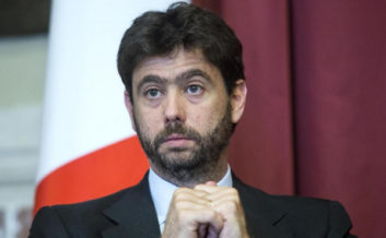 آنیلی در مورد بوفون گفت : او هر زمانی که بخواهد می تواند به دفتر من بیاید و تمدید کند