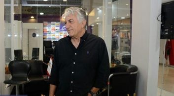 اظهارات رضا کیانیان درباره حضور زنان در ورزشگاه ها