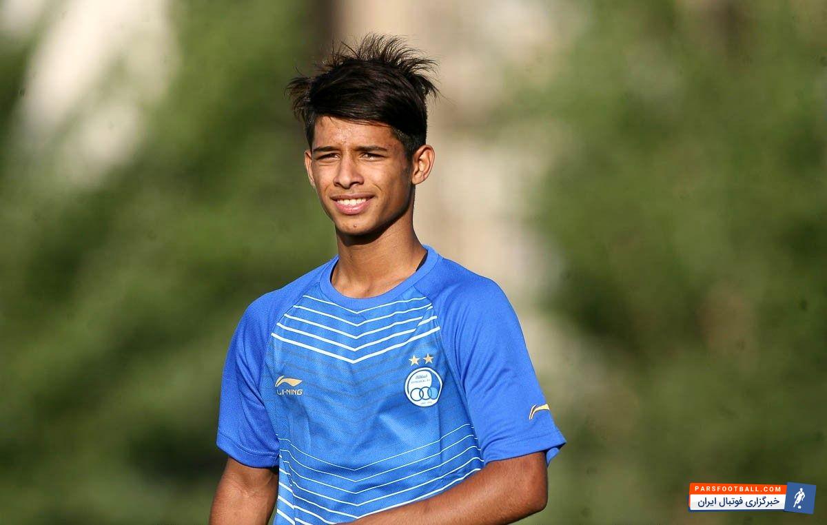مهدی قائدی بازیکن مستعد و جوان تیم فوتبال استقلال تهران به تمرینات این تیم اضافه شد
