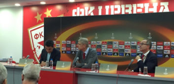 ونگر : در بعضی از دقایق بازی، ژیرو به کنار خط و نزد من می آمد و می گفت که گل خواهیم زد