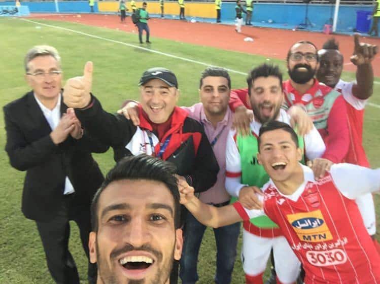 پرسپولیس که بعد از حذف از لیگ قهرمانان در مرحله نیمه نهایی، هدف خود را در لیگ داخلی قرار داده بود خیلی زود توانست با عبور از رقبای خود ..
