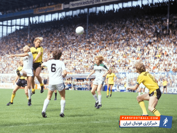 وقتی که شفر سرمربی کنونی تیم فوتبال استقلال در دورتموند بازی می کرد