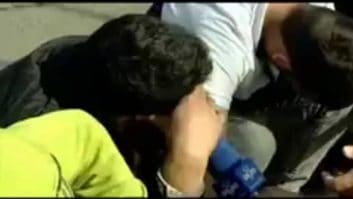 کلیپی جالب از اعترافات چند دزد ماشین که در گفتگو با خبرنگار در مورد راهکارهای ساده ای که باعث جلوگیری از سرقت ماشین می شوند صحبت می کنند. دزدهای با وجدانی که خود بارها دست به سرقت زده اند اما اینبار برای راهنمایی دیگران، صحبت می کنند.