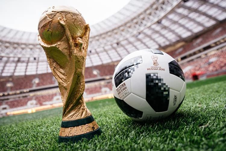 رونمایی از توپ جام جهانی ۲۰۱۸ روسیه با حضور مسی