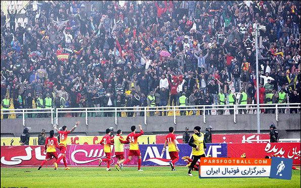 نتایج اخیر فولاد و احترام سرمربی به هواداران باعث اشتی دوباره این قشر با ورزشگاه غدیر می شود