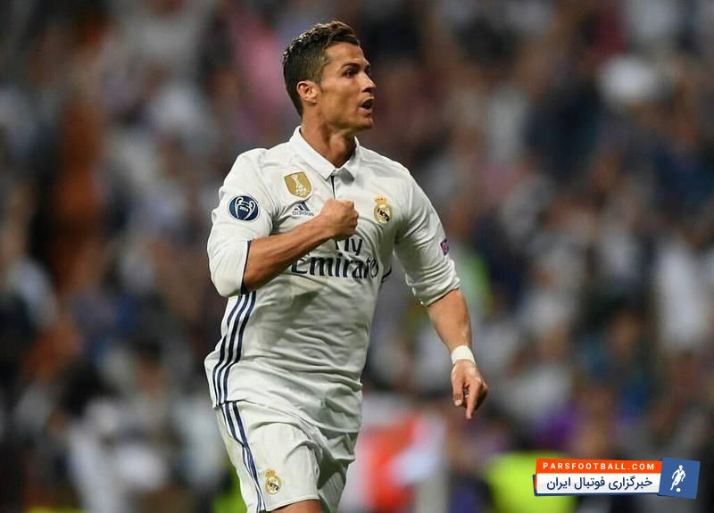 یک هوادار در قبرس تلاش زیادی برای نزدیک شدن به رونالدو کرد که در نهایت ناکام ماند