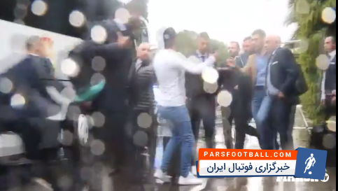 یک هوادار در قبرس تلاش زیادی برای نزدیک شدن به رونالدو کرد که در نهایت ناکام ماند