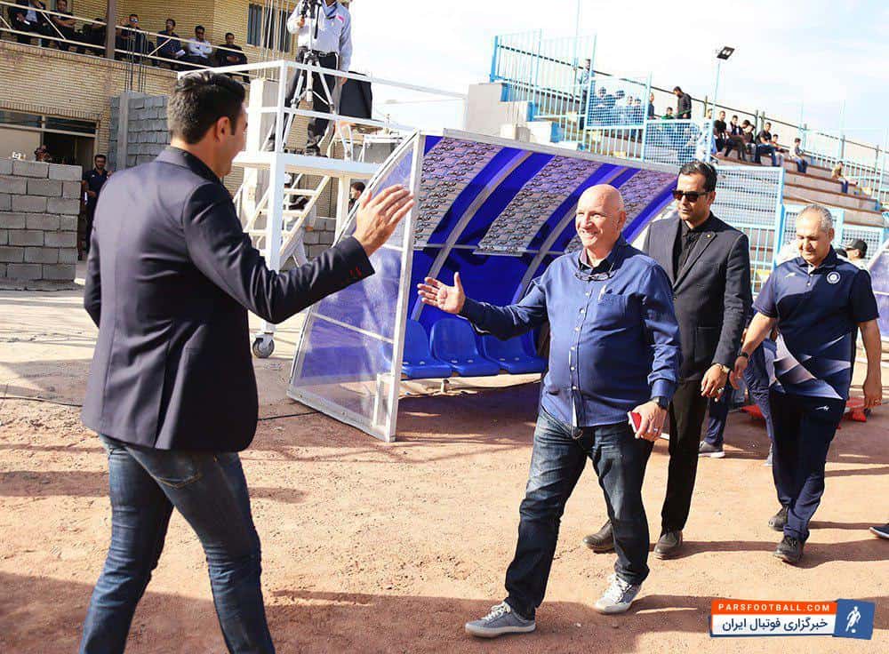 پیش از دیدار گل گهر برابر خونه به خونه دو سرمربی تیم به استقبال یکدیگر رفتند