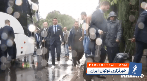 یک هوادار در قبرس تلاش زیادی برای نزدیک شدن به رونالدو کرد که در نهایت ناکام ماند