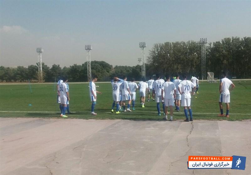 بازیکنان تیم استقلال از صبح امروز (یکشنبه) در زمین شماره 2 ورزشگاه آزادی حاضر شدند