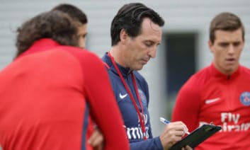 امری : بازیکنان تیم فوتبال آنژه مطمئنا هر کاری خواهند کرد تا ما را به دردسر بیندازند