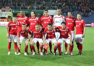 دیدار تیم های زسکا صوفیه و لوکوموتیو به دلیل درگیری شدید هواداران دو تیم ،به تعطیلی کشیده شد