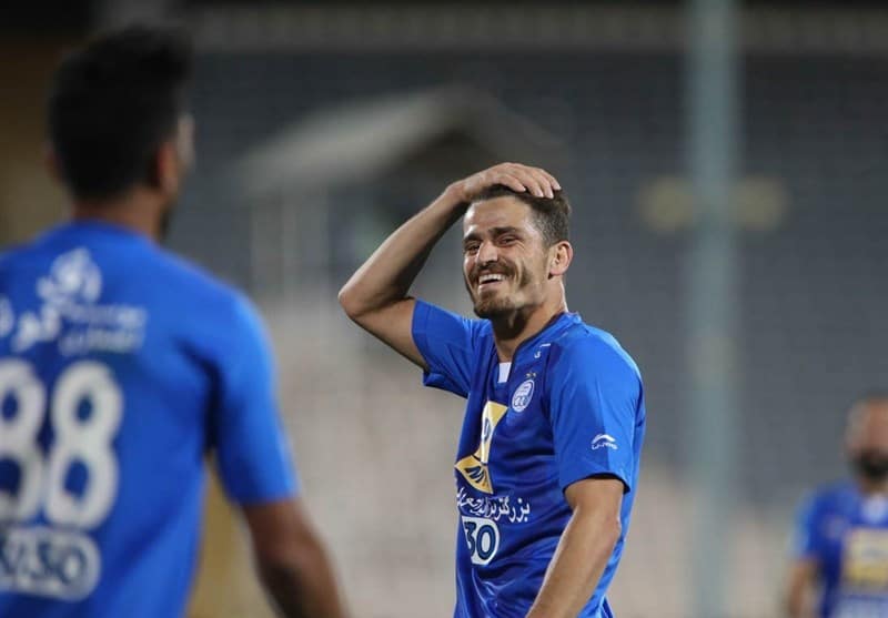 وریا غفوری مدافع تیم فوتبال استقلال در اردوی تیم ملی مصدوم نشده است