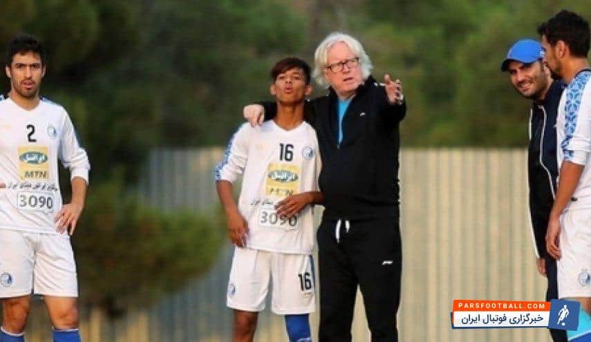 قائدی بایکن مستعد و جوان استقلال به دنبال فرصتی برای نشان داد توانایی هایش است