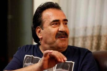 وحید قلیچ به شدت پشتب یرانوند سنگربان ملی‌پوش پرسپولیس ایستاده است