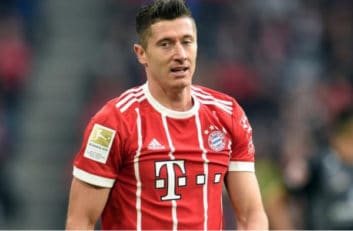 لواندوفسکی : شخصا من خودم ترجیح می دهم مهاجم جوان و تشنه موقعیت بازی کردن باشد