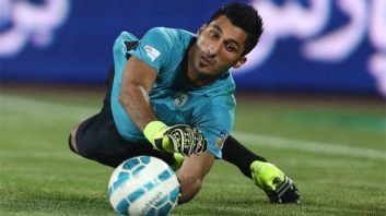 رشید مظاهری گلر ذوب آهن از ابتدای لیگ چهاردهم موفق به مهار 8 پنالتی شده است