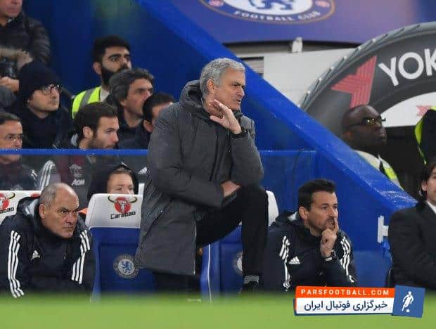 ژوزه مورینیو سرمربی منچستریونایتد قصد دارد رقم تمدید قرارداد خود با این تیم را افزایش دهد