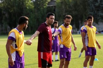 نکونام : لباس‌هایی دارم که واقعا برایم باارزش است اما همه آن‌ها را می‌خواهم حراج کنم