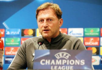 هوتل سرمربی لایپزیش : ما باید به خوبی دفاع کنیم و در این مورد هیچ مشکلی نداشته باشیم