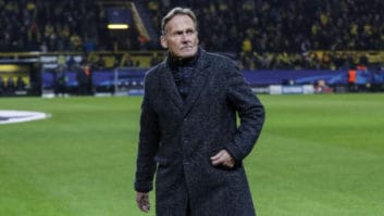 واتسکه : در وضعیت دشوار ما، این دربی یک شانس برای رهایی و بازیابی اعتماد به نفس است