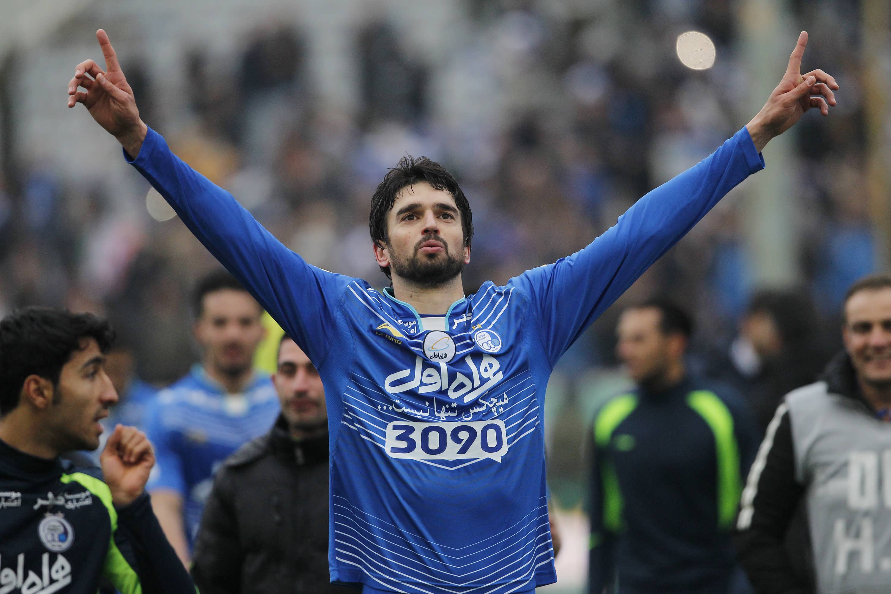 پادوانی بازیکن برزیلی تیم فوتبال استقلال با ارائه بازی خوب نظر شفر را جلب کرد