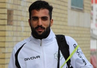 حامد پاکدل درباره درگیری شب گذشته‌ اش با یکی از مربیان تیم ماشین‌سازی، اظهار داشت:داستان از جایی شروع شد که سرمربی تیم به من و خانواده‌ام فحش ناموس داد .