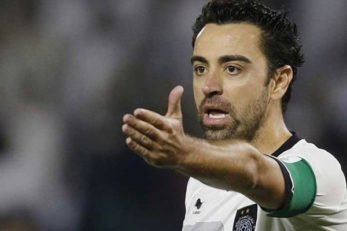 ژاوی بازیکن السد با پوشیدن عمامه و لباس اعراب روز ملی قطر را گرامیداشت