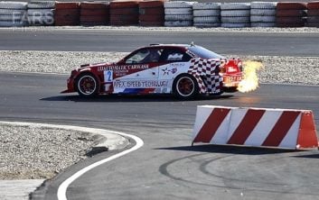 مسابقات اتومبیلرانی سرعت قهرمانی کشور یادبود قربانیان زلزله کرمانشاه صبح امروز جمعه ۲۴ آذر در پیست اتومبیلرانی مجموعه ورزشی آزادی تهران برگزار شد.