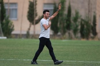 بختیار رحمانی دیروز سه شنبه بلافاصله بعد از فسخ قرارداد با پیکان قراردادی با باشگاه ذوب آهن به امضا رساند تا دوباره شاگرد امیرقلعه نویی شود.