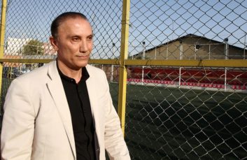 حمید درخشان سرمربی نفت تهران